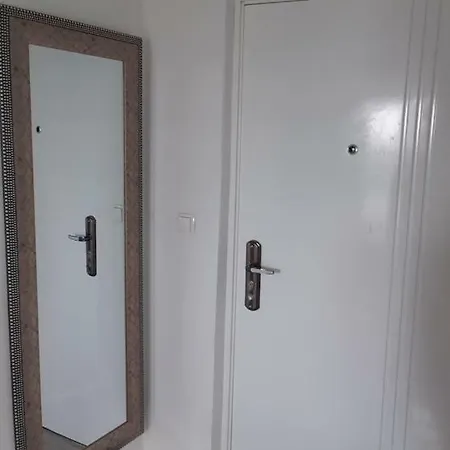 Apartament Nella *